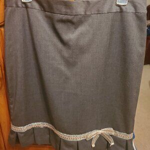 Banana Republic Lined Gray Pencil Skirt with Lace Detail Size 6